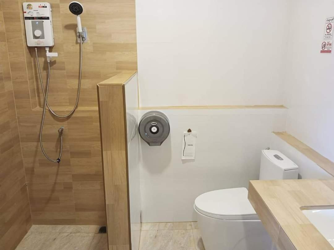 Three Bays Resort 쁘라쭈압키리칸 외부 사진